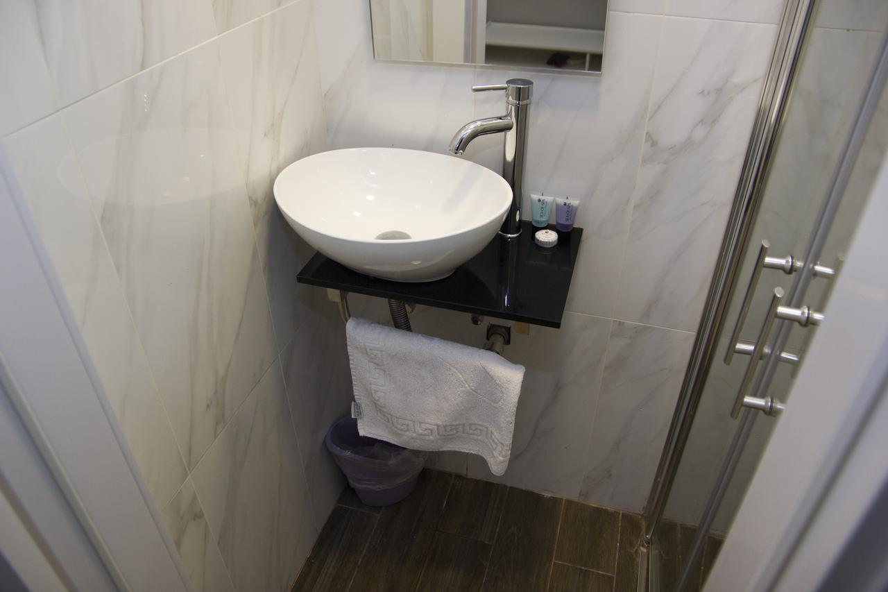 Lenis Hotel Tel Aviv Esterno foto